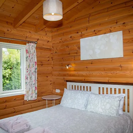 Quail - Nordic Log Holiday home