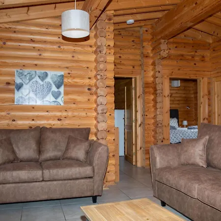 Quail - Nordic Log Holiday home Selby